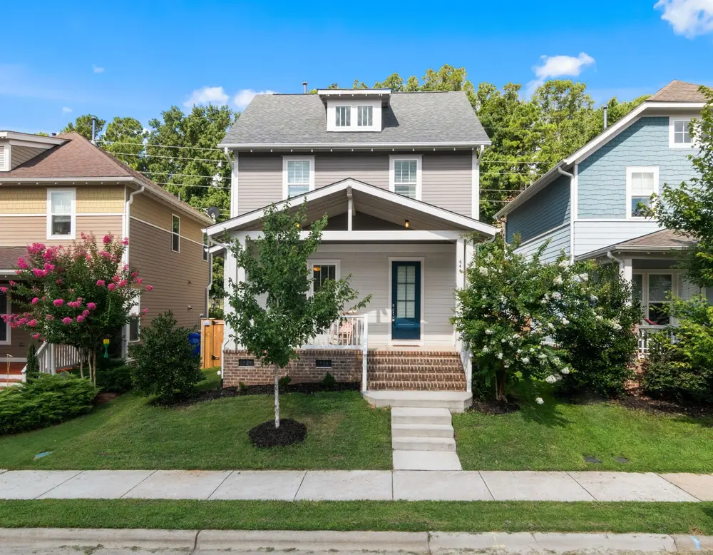 Painting exterior siding