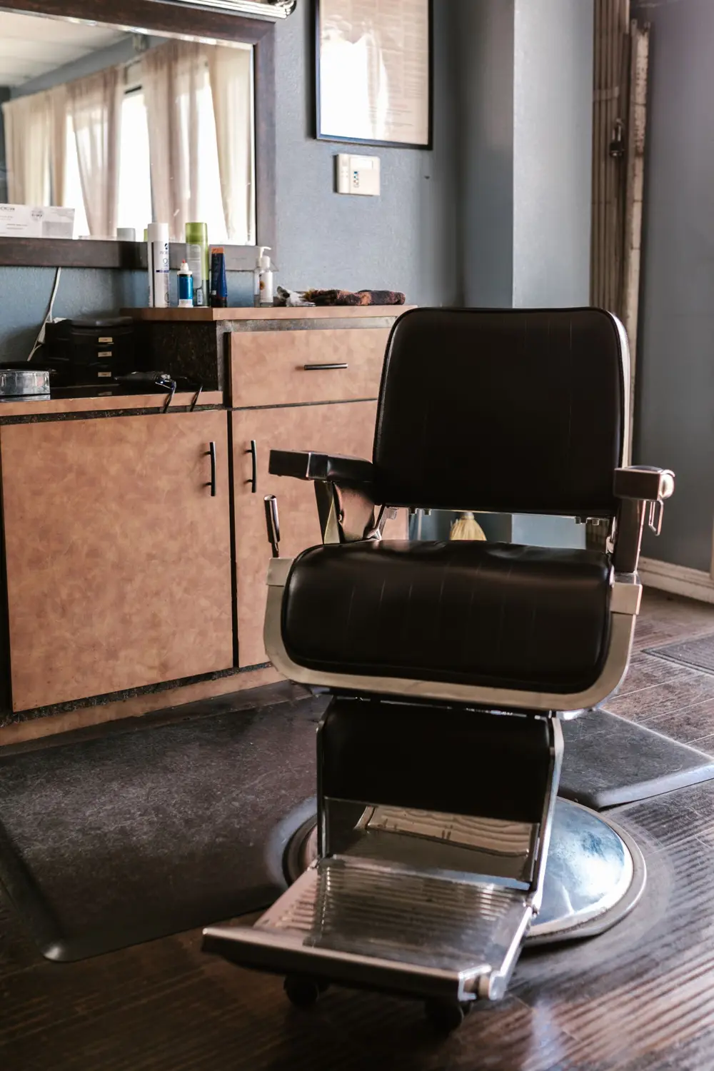 Classic leather barber chair